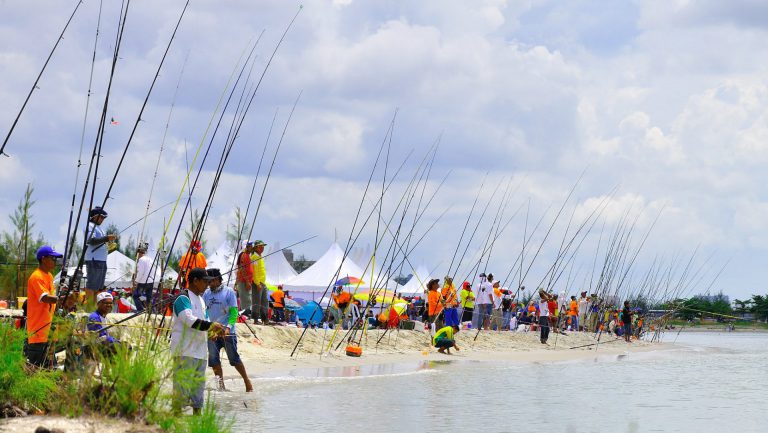 Korang Tanya Umpan Jawab  – Tip nak masuk game pantai?
