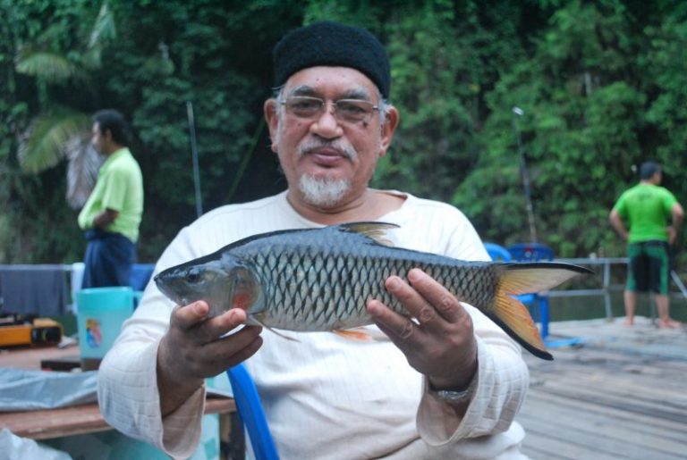 Memancing Ajar Erti Sabar & Syukur – Ikon Pemancing