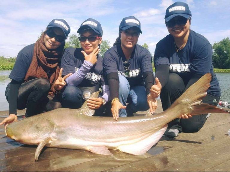 Lady Anglers di Bung Pla buk, Ayyuthaya @