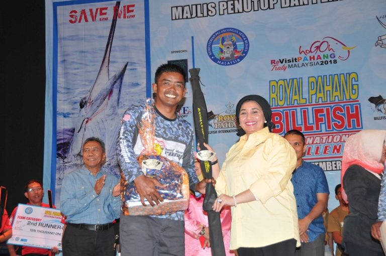 Khidmat Servis Tekong – Mat Rompin Boat Charters